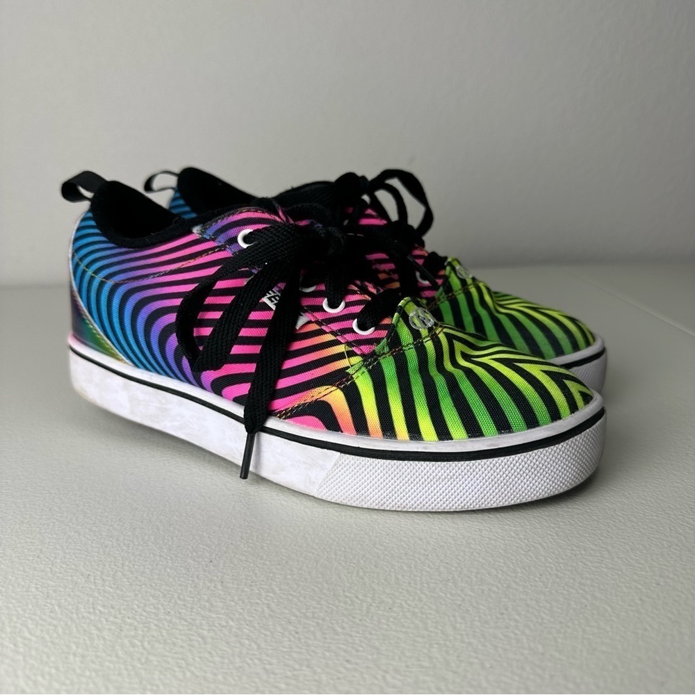 Heelys Stripe Pro 20 Rainbow Tides Skate Skater Street Shoes Kids 6 Women’s 7